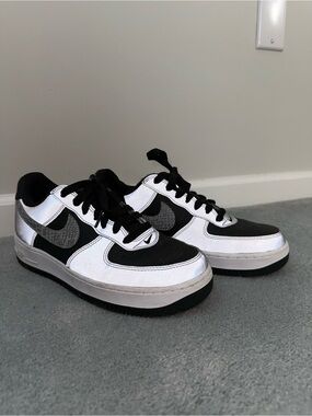 Nike Low-Top Anti-Pap Sneakers — Black, Silver & Snake Skin Swoosh